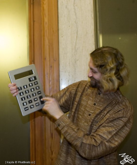 Martin Brož s kalkulátorem